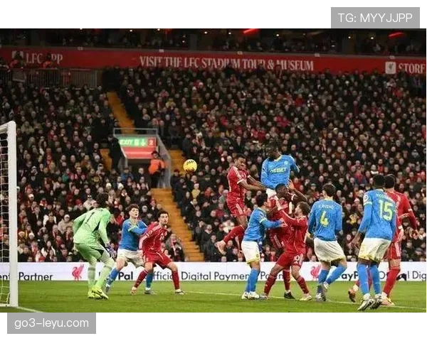 奥格斯堡主帅战术革新显成效，球队状态回升再创佳绩