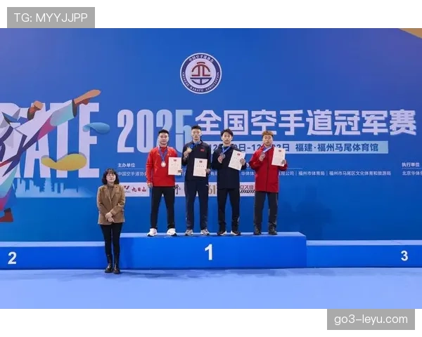 穆里尼奥战术体系持续赋能球队,稳定性与竞争力双提升 穆里尼奥战术体系持续赋能球队,稳定性与竞争力双提升