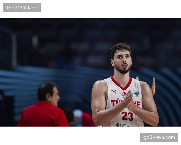 内线组织者申京高位挡拆胜单打为格林拉开空间